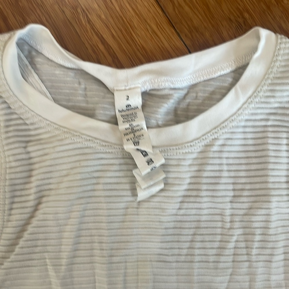 Lululemon tank sz 2